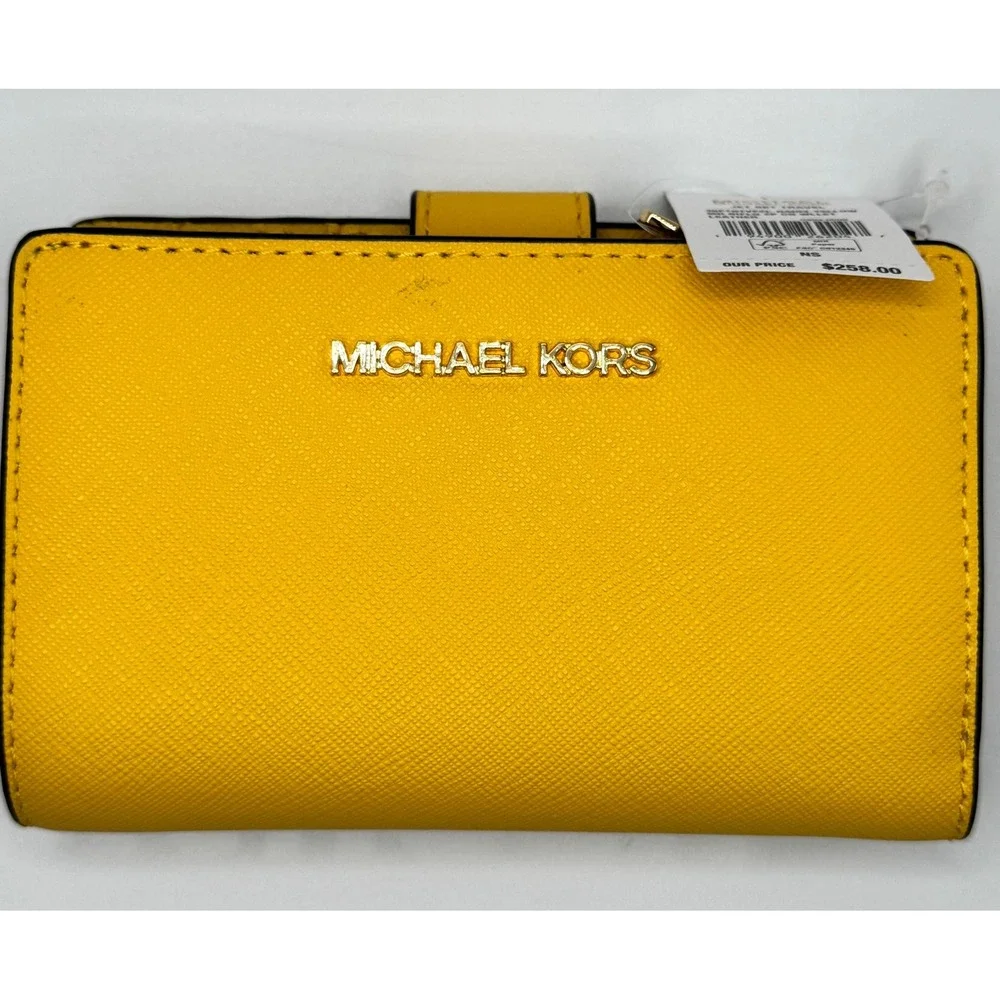 MICHAEL KORS Daisy‎ Yellow Leather Bifold Wallet Travel Card Holder NWT
